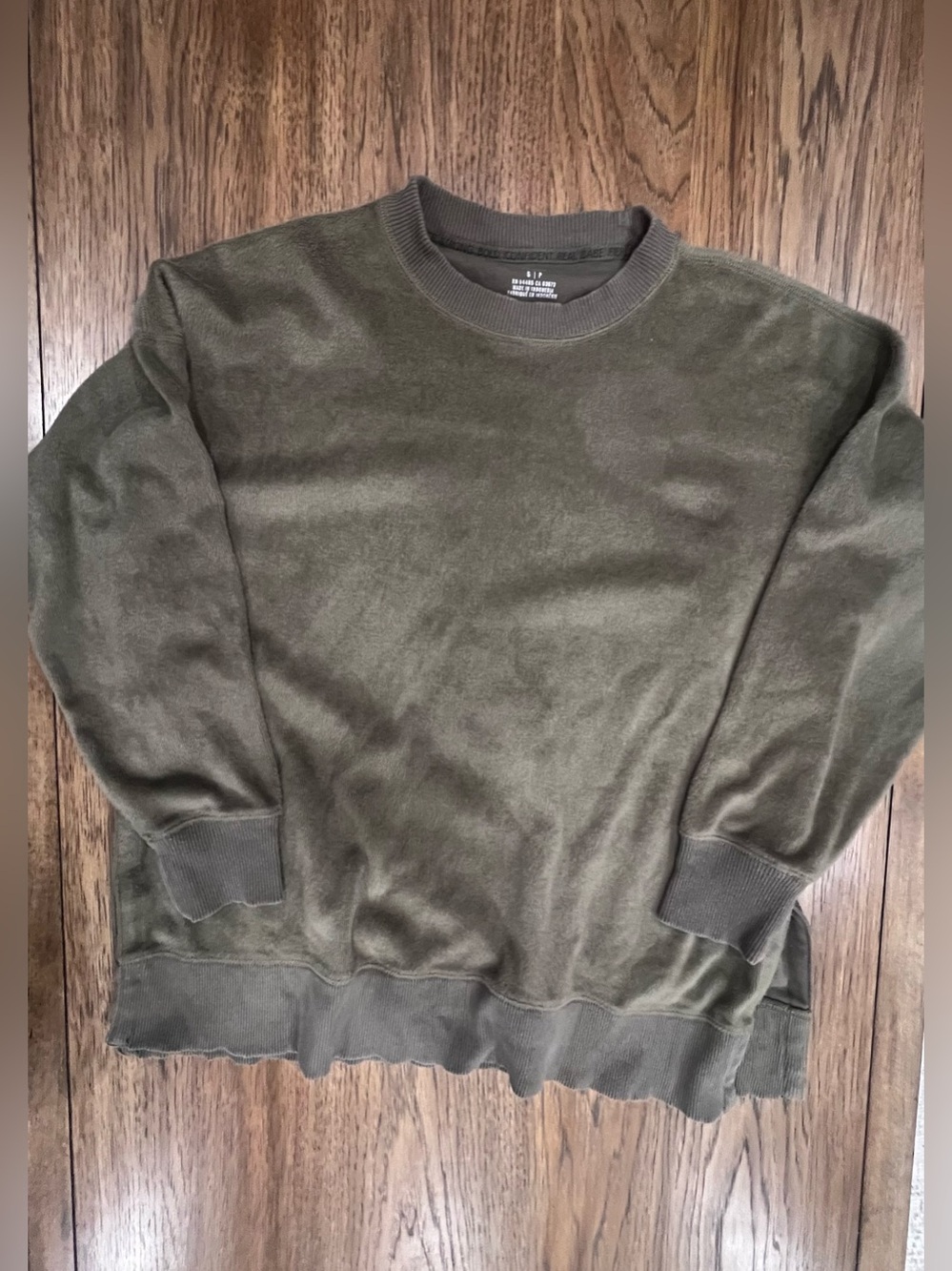 aerie Olive Crewneck Sweatshirt - Classic Pullover
